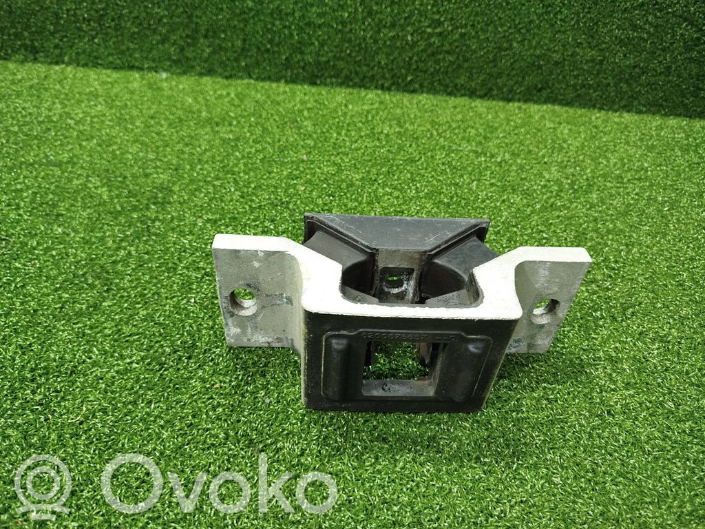 Renault Master III Engine mount bracket 