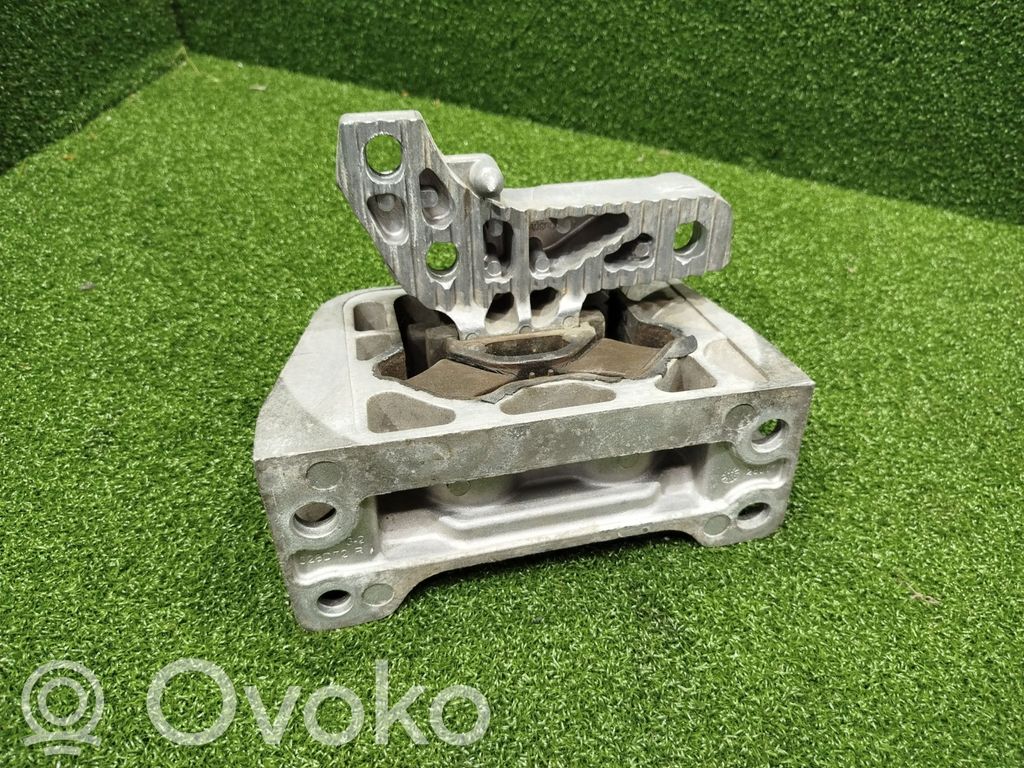 Renault Master III Engine mount bracket 