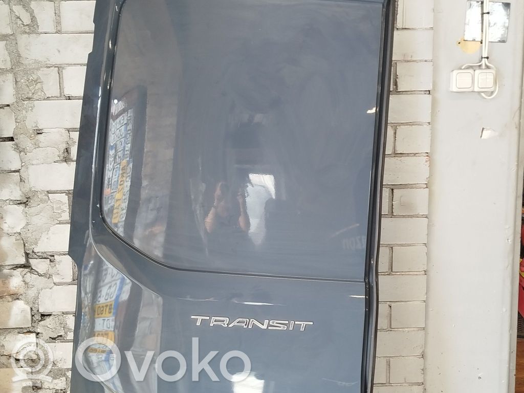 Back/rear loading door