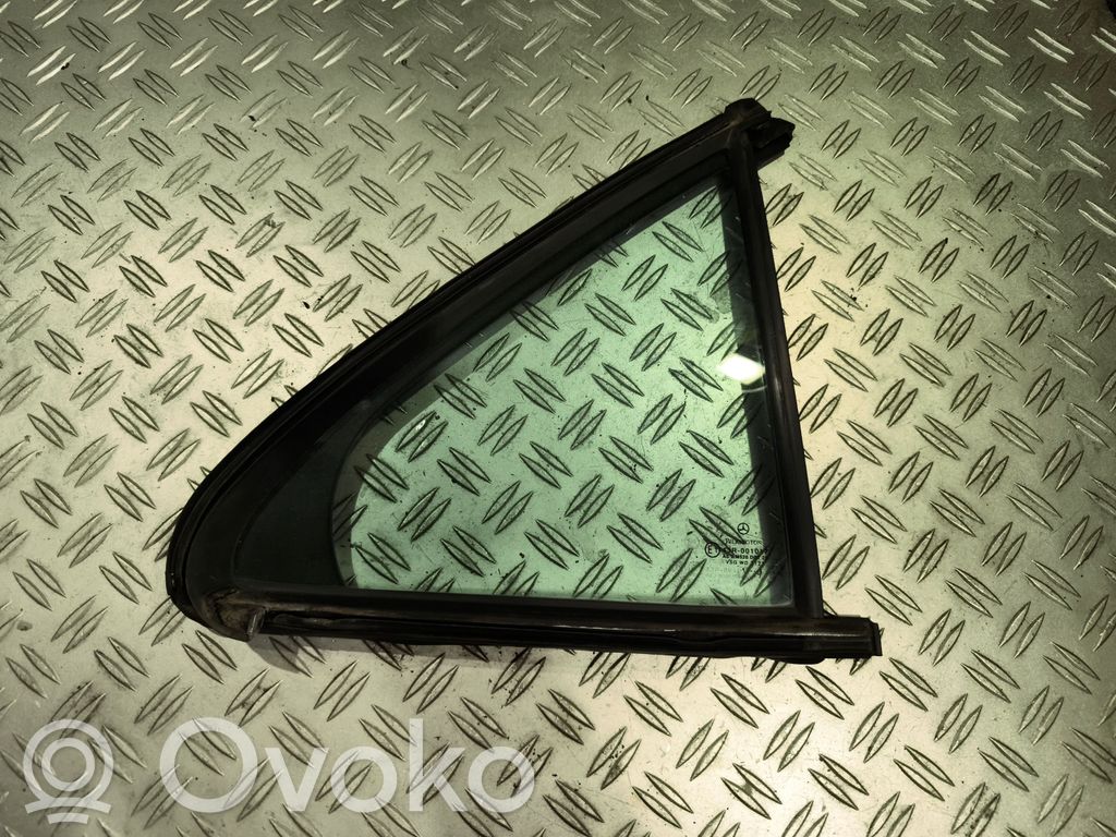 Mercedes-Benz S W220 Vetro del finestrino della portiera posteriore 
