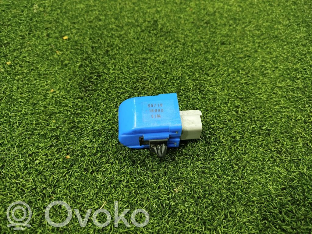 Hyundai Bayon Airbag deployment crash/impact sensor 