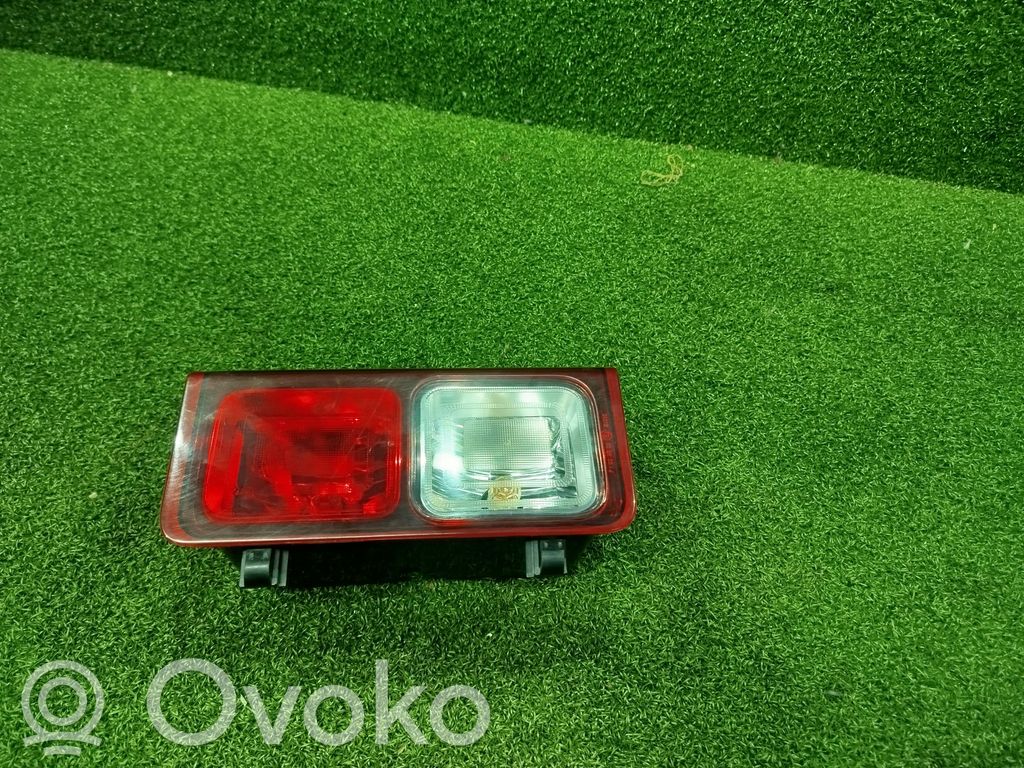 Opel Vivaro Luz trasera/de freno 