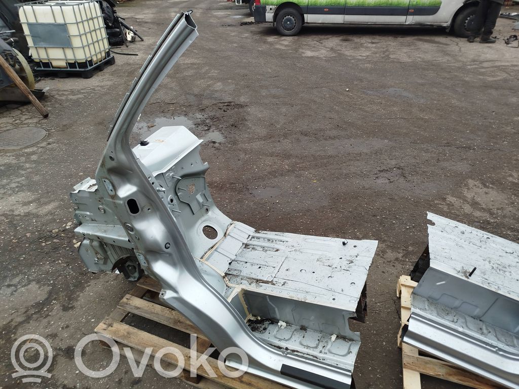 Renault Trafic III (X82) Panel lateral delantero 