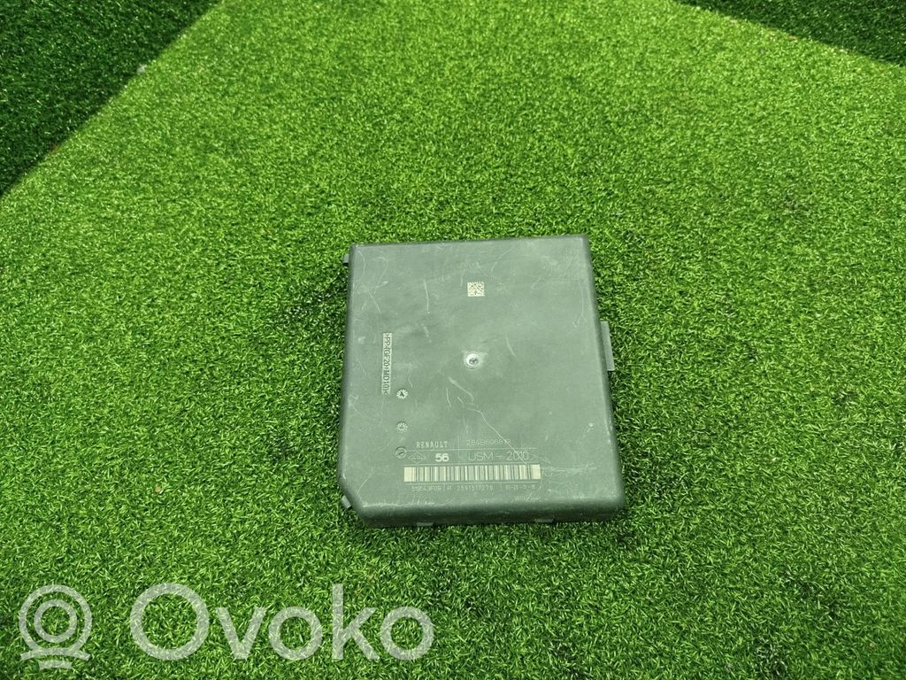 Renault Master III Fuse module 