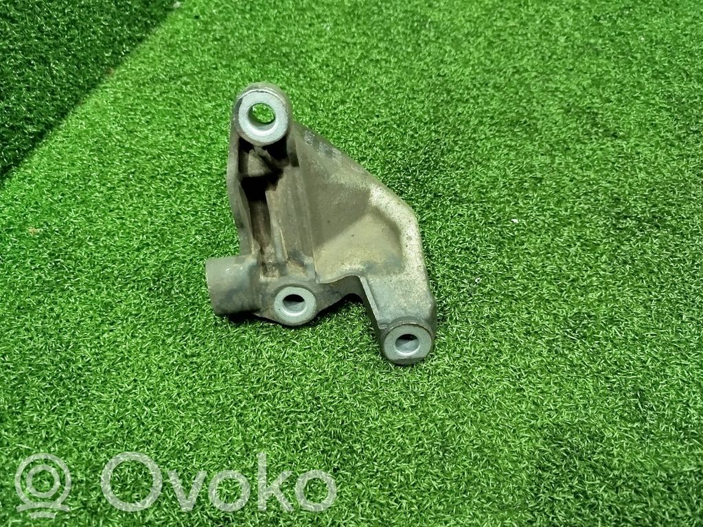 Volkswagen Crafter Łapa / Mocowanie silnika 