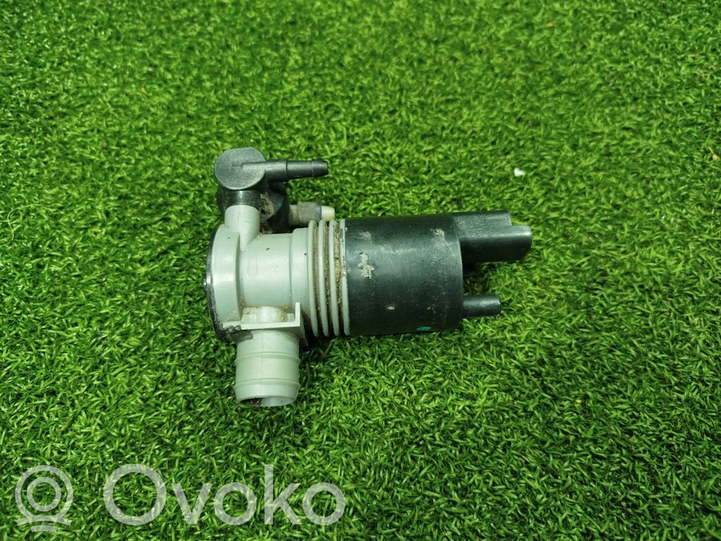 Opel Vivaro Windscreen/windshield washer pump 