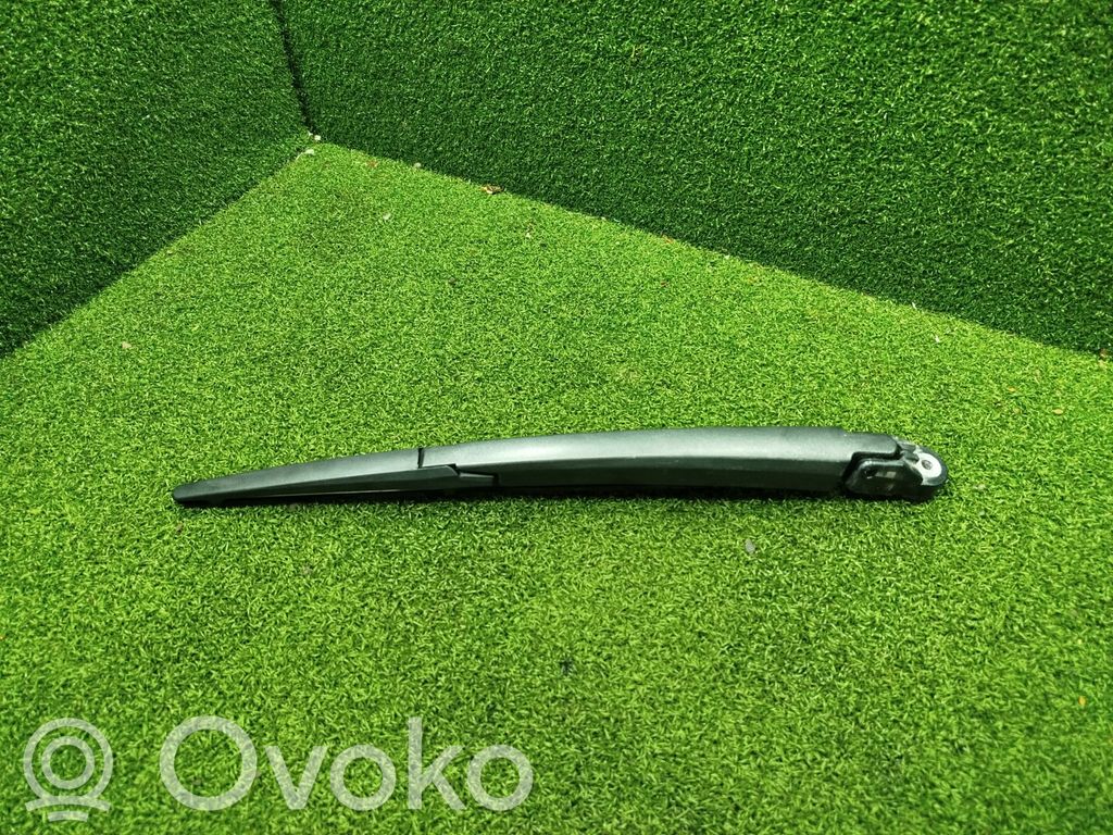 KIA Stonic Ramię wycieraczki szyby tylnej 