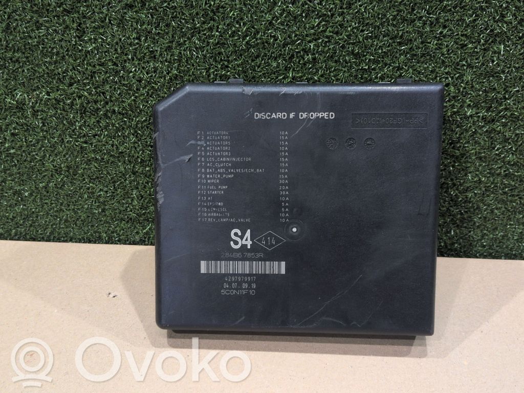 Renault Koleos II Fuse module 