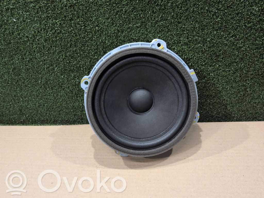 KIA Pro Cee'd III Etuoven kaiutin 