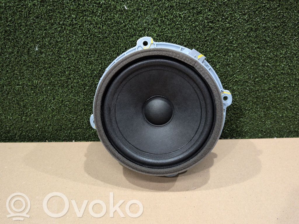 KIA Pro Cee'd III Etuoven kaiutin 
