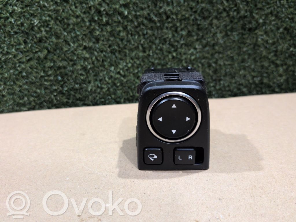 KIA Pro Cee'd III Wing mirror switch 
