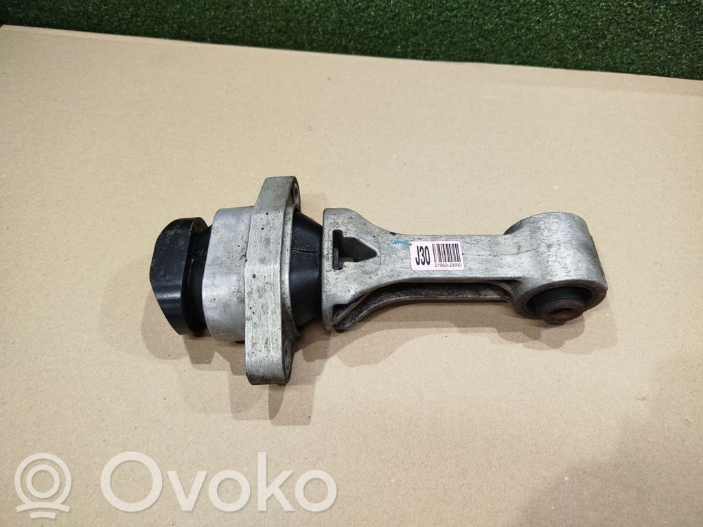 KIA Pro Cee'd III Engine mount bracket 