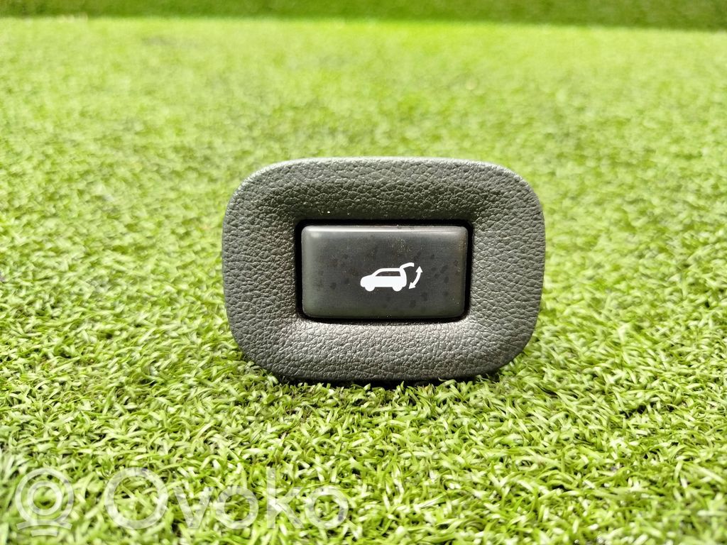 Renault Koleos II Tailgate/boot open switch button 