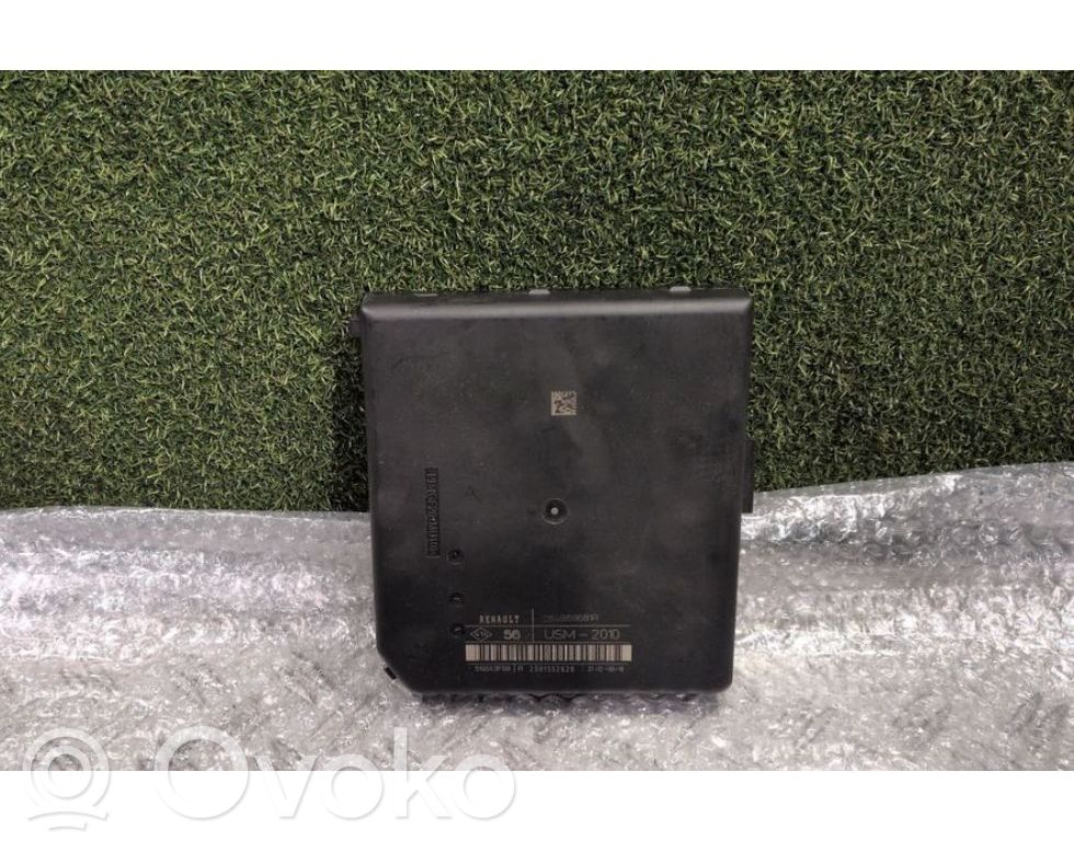 Renault Master III Fuse module 