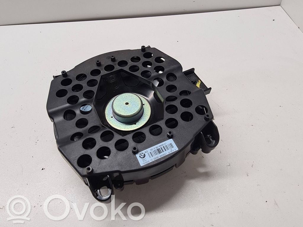 Subwoofer speaker   9218695,18353410