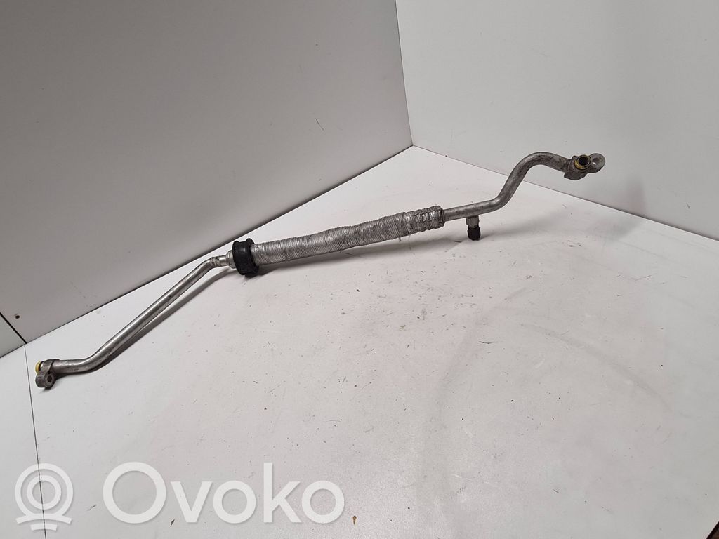 Air conditioning (A/C) pipe/hose   8409072