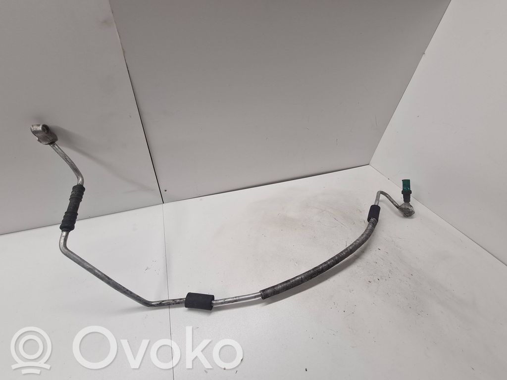 Tuyau de climatisation   8390346