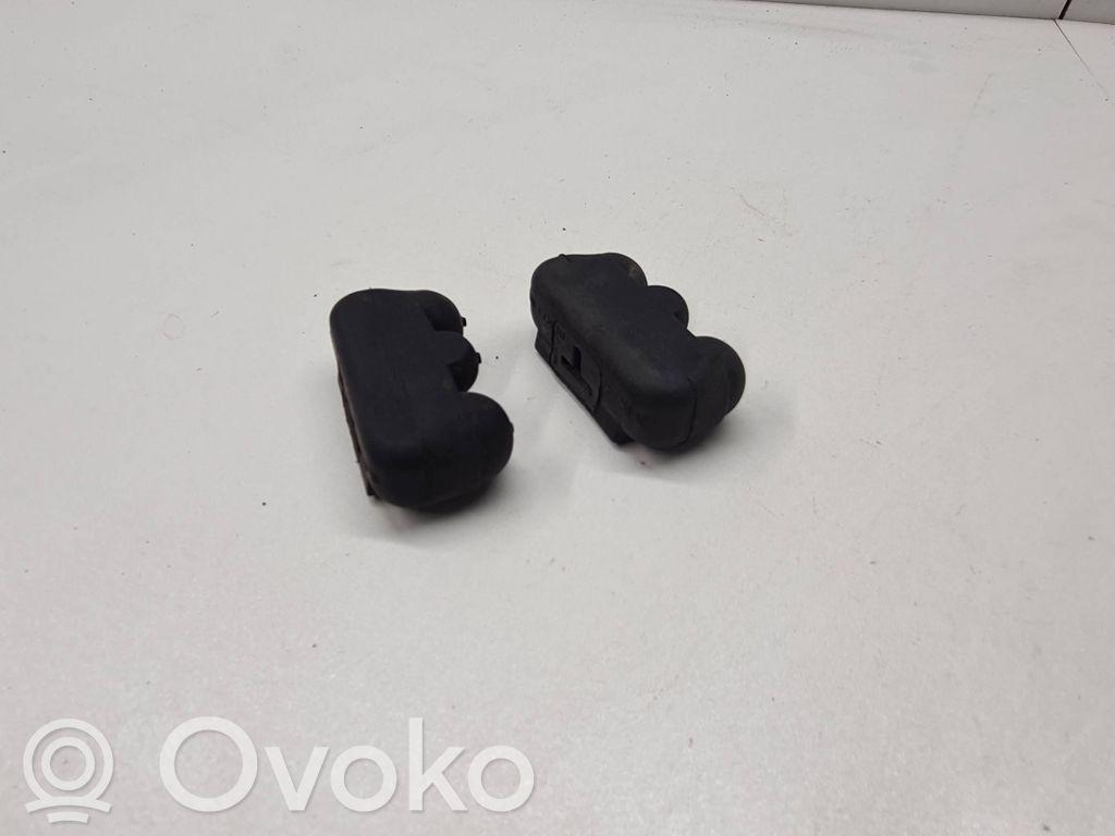 BMW X5 E53 Radiator mount bracket 