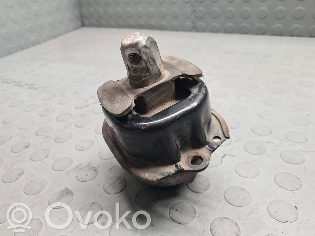 BMW X5 E70 Engine mount bracket 