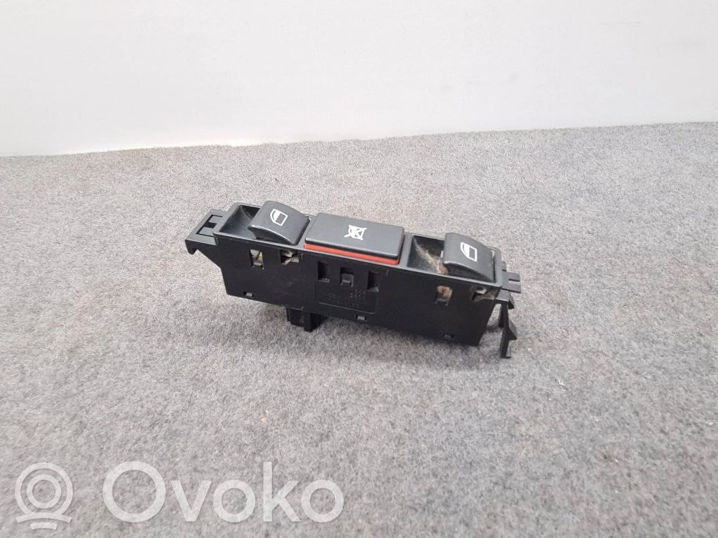 Electric window control switch   6902184,46022A