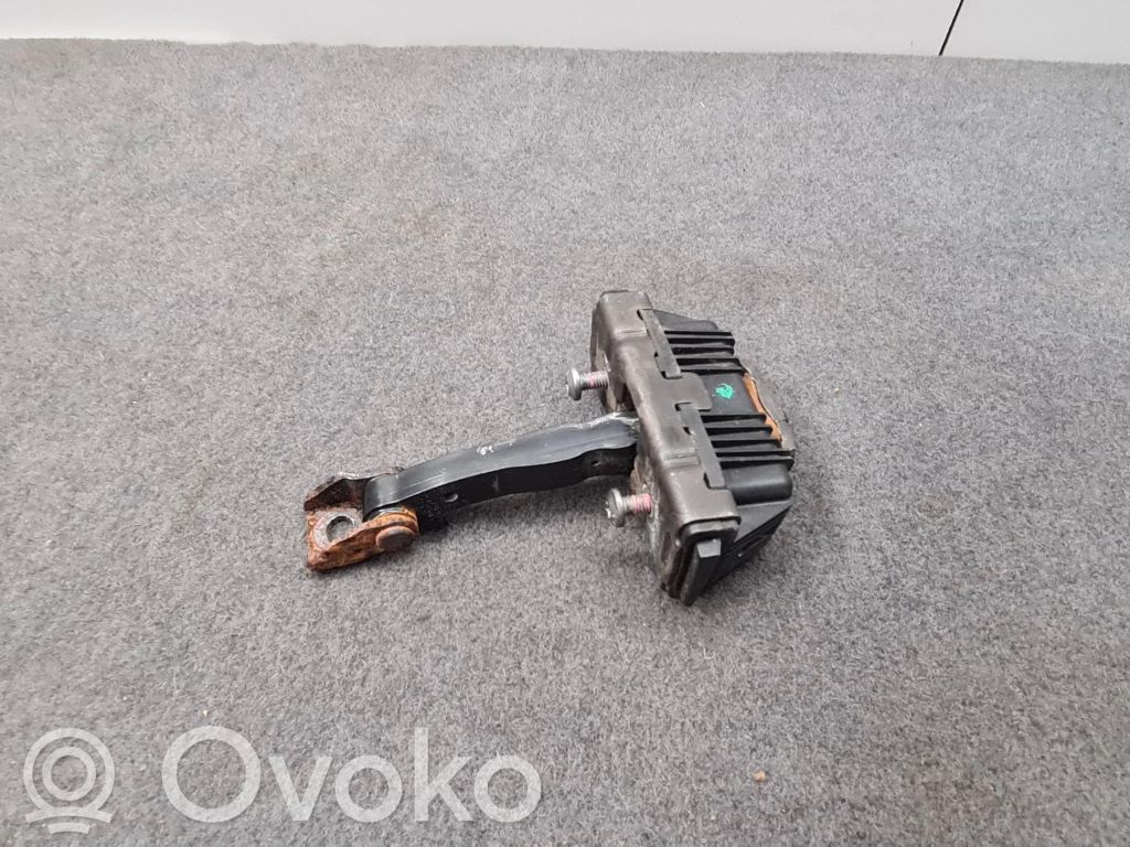 BMW 3 E92 E93 Durvju atvēruma ierobežotājs 