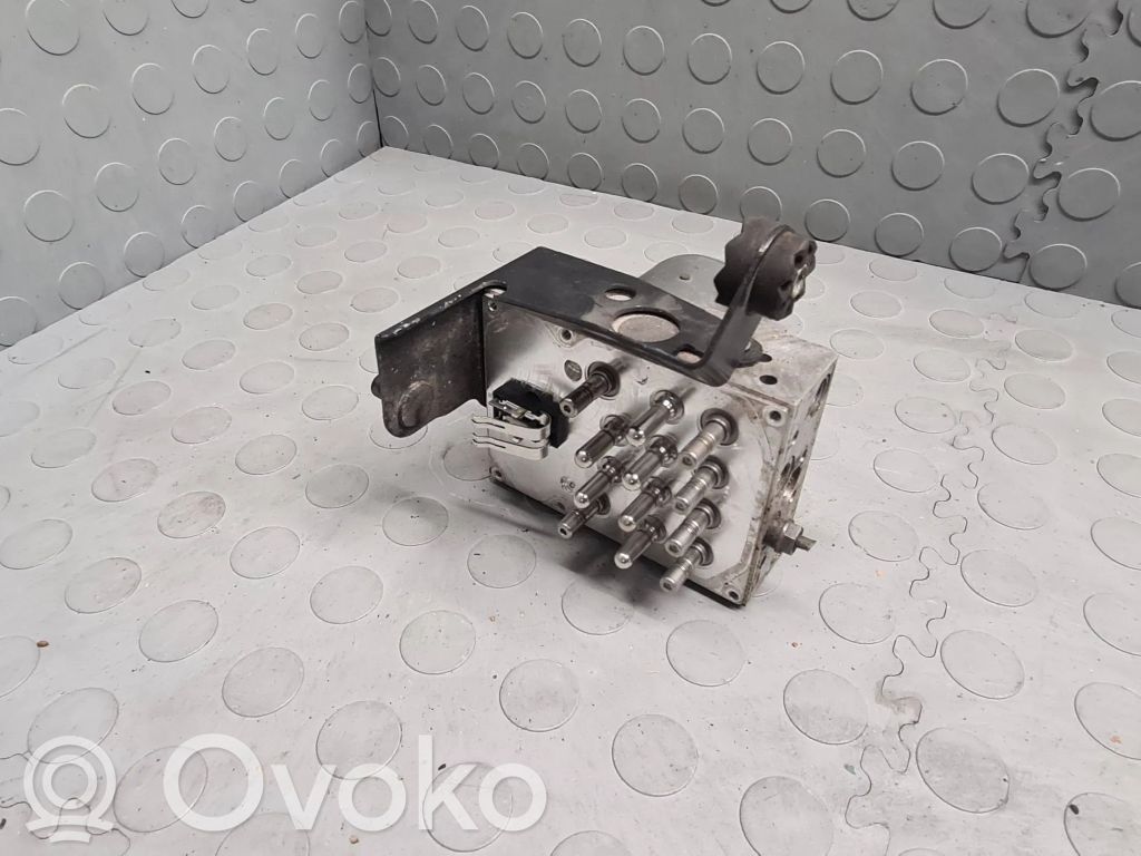 BMW 7 E38 ABS Blokas 