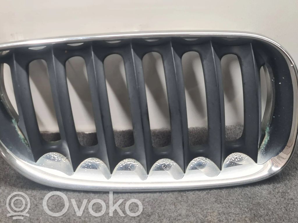 BMW X3 E83 Grille de calandre avant 