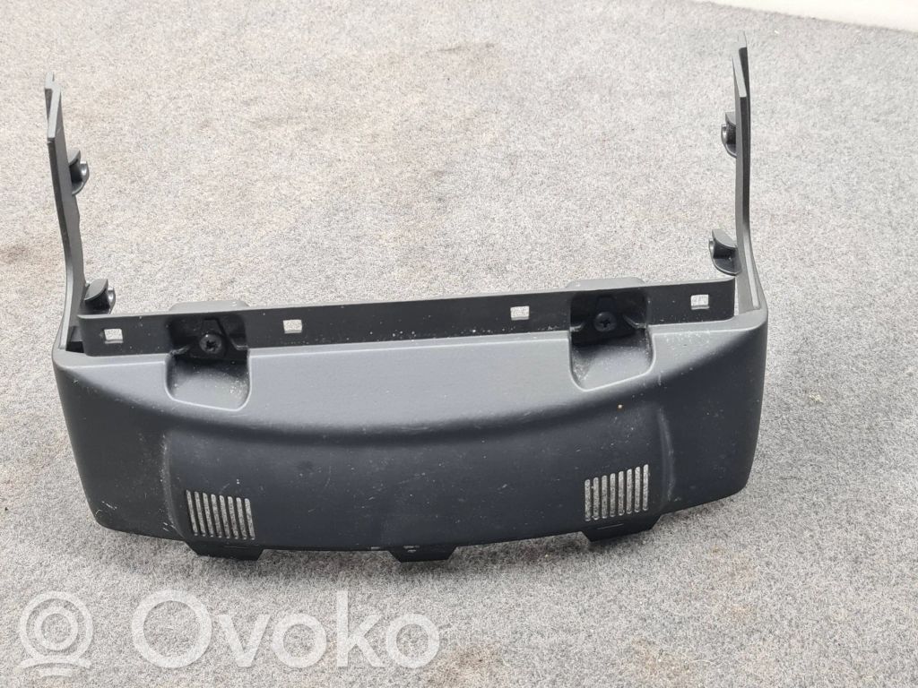 BMW 3 E90 E91 Kita salono detalė 