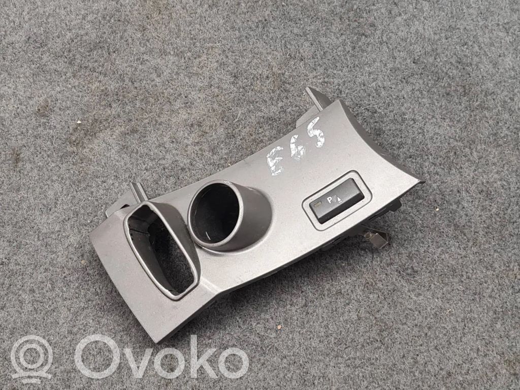 BMW 7 E65 E66 Pysäköintitutkan anturin kytkin (PDC) 