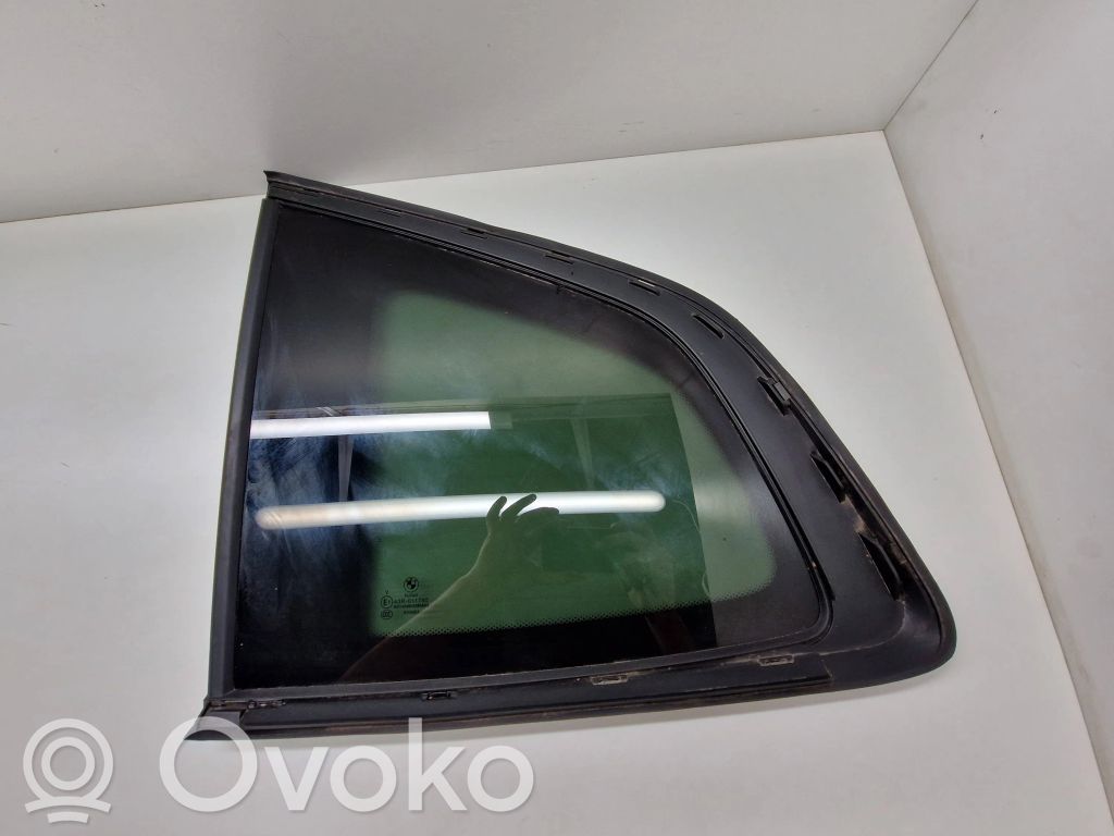 Rear side window   7410063