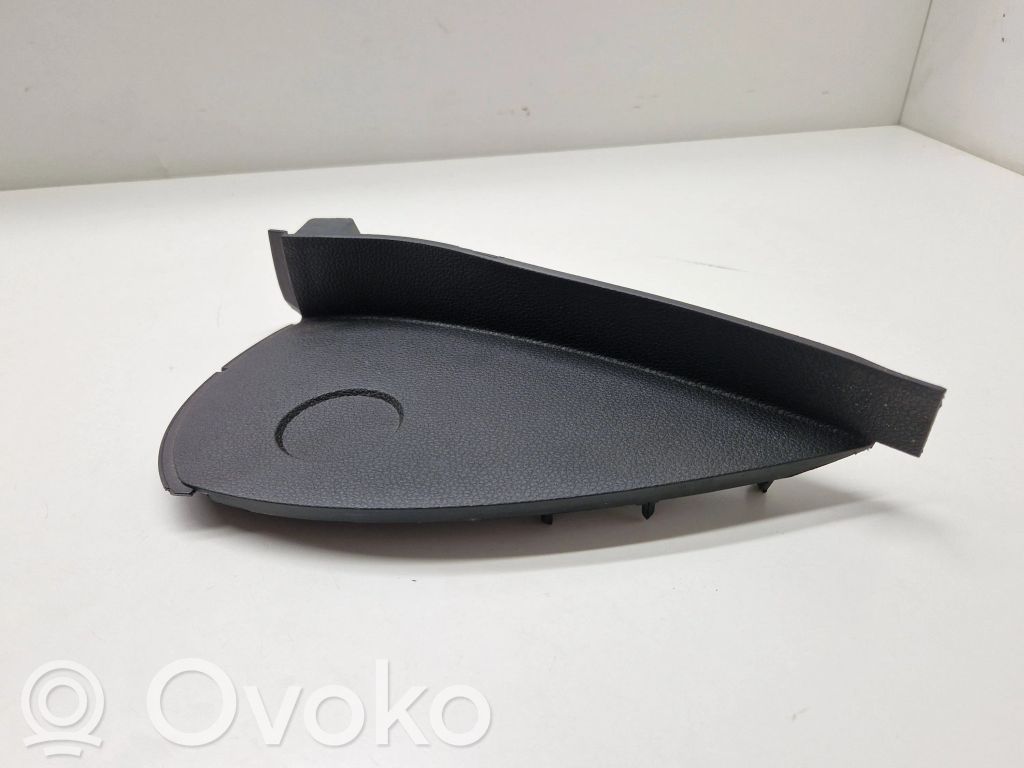 Dashboard side end trim   9124922