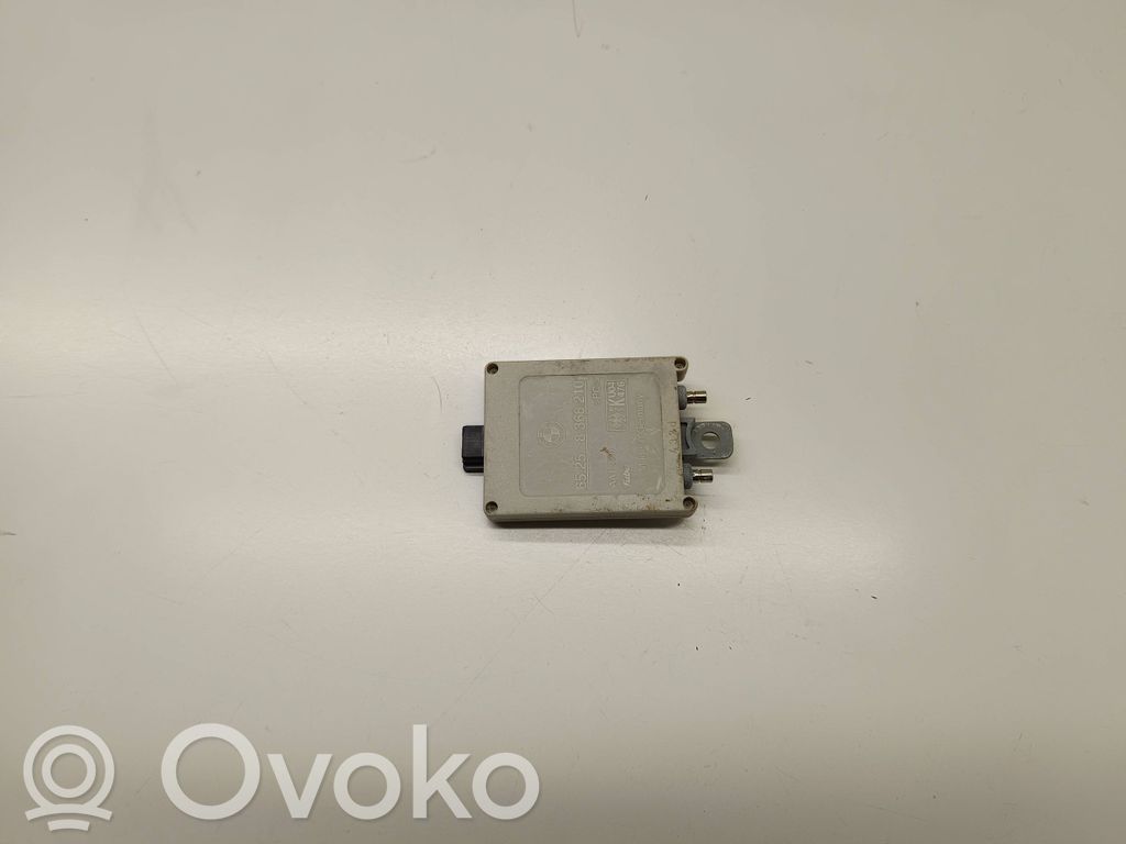 BMW 3 E46 Antenos stiprintuvas 