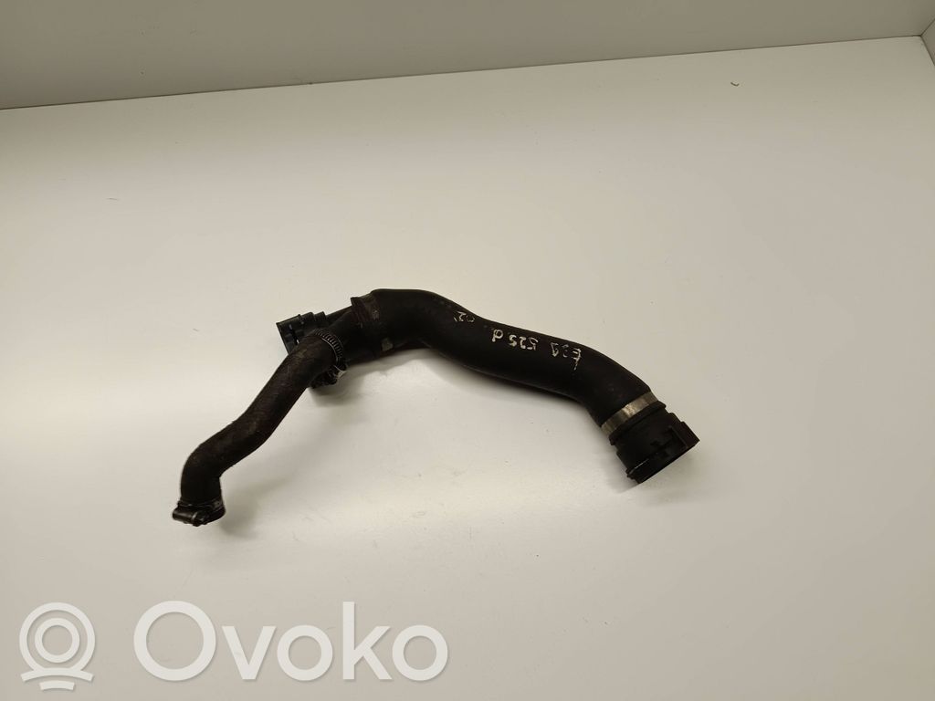 BMW 5 E39 Engine coolant pipe/hose 