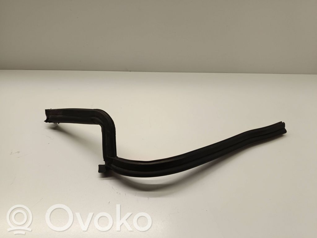 Engine compartment rubber   3400364