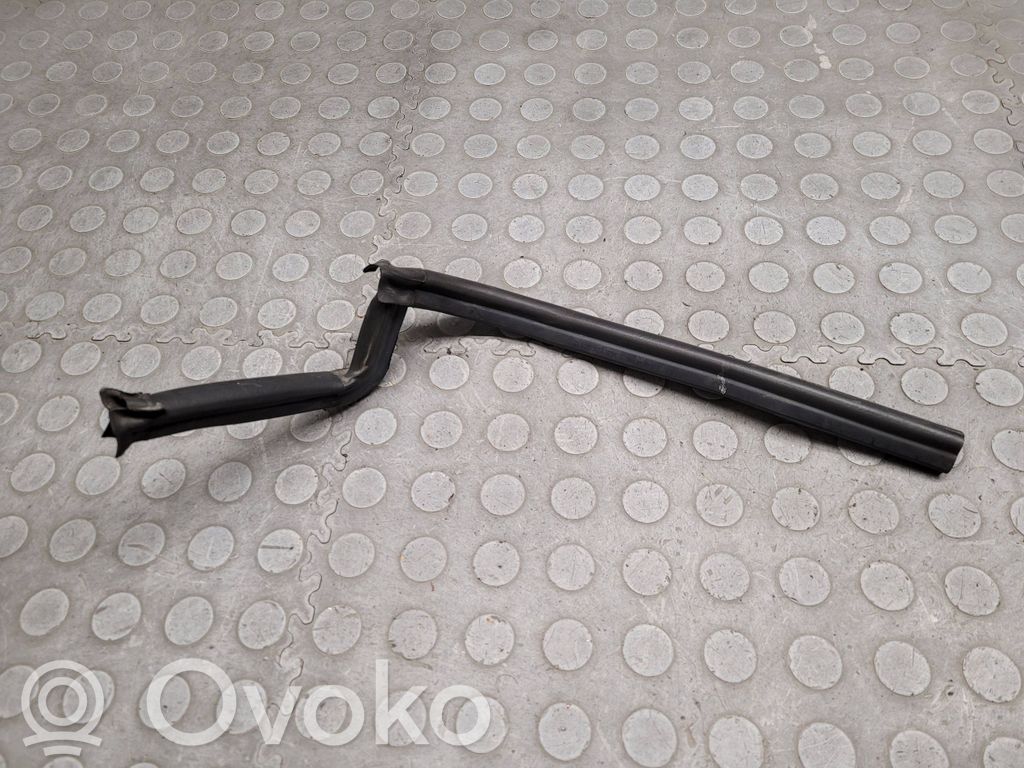 BMW X3 E83 Guma variklio skyriaus 