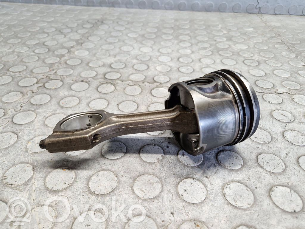 Stūmoklis su švaistikliu   7798368,MAHLE174