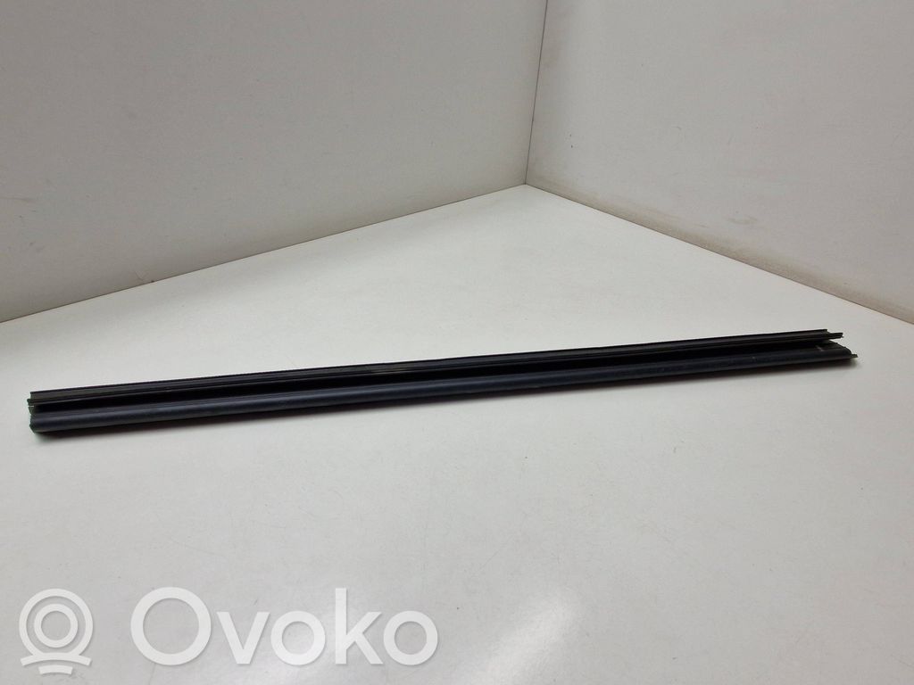 BMW 5 F10 F11 Guarnizione in gomma finestrino/vetro portiera anteriore 