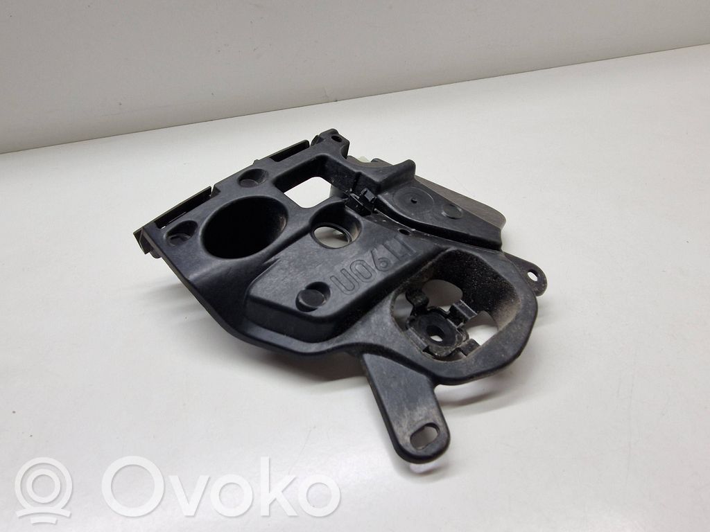 BMW 2 Active Tourer U06 Galinis laikiklis bamperio 