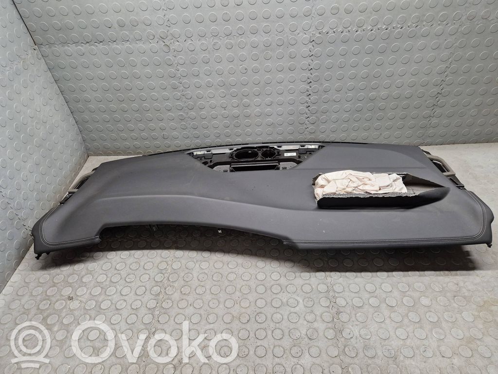 Panelė   7178103,3151045