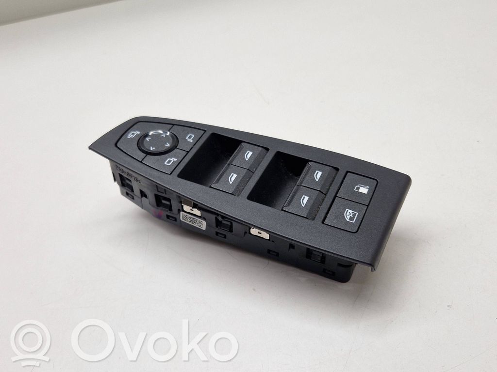 Electric window control switch   5A4B1C9
