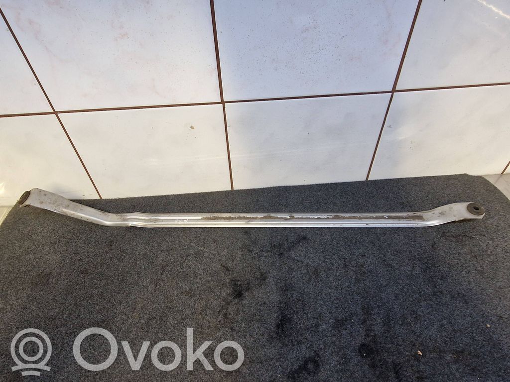 Fuel tank mounting bracket   7195175