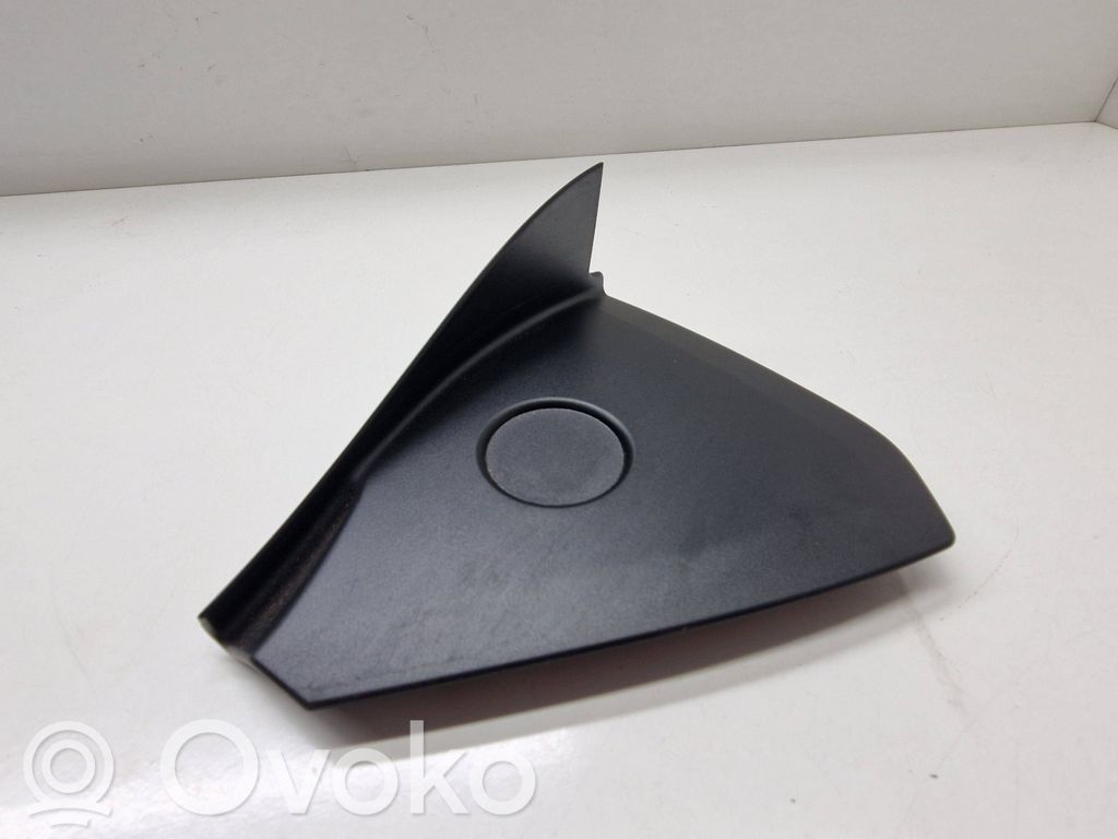 Panelės apdailos skydas (šoninis)   9282991