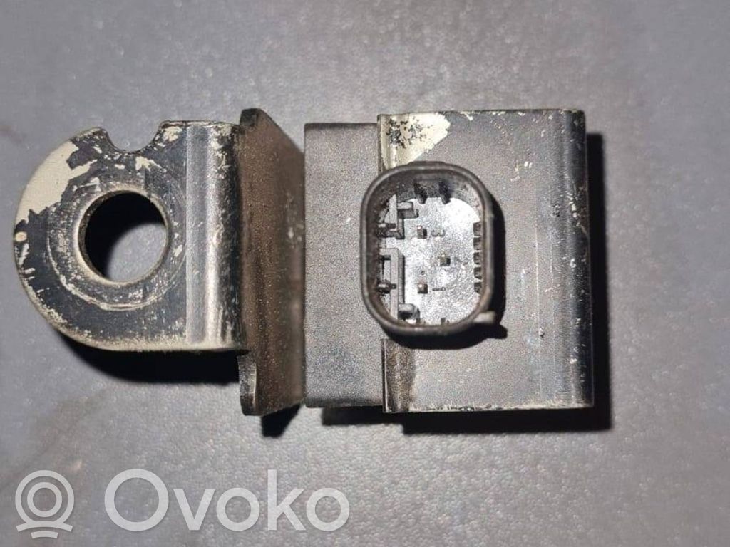 Volvo V70 Airbagsensor Crashsensor Drucksensor 