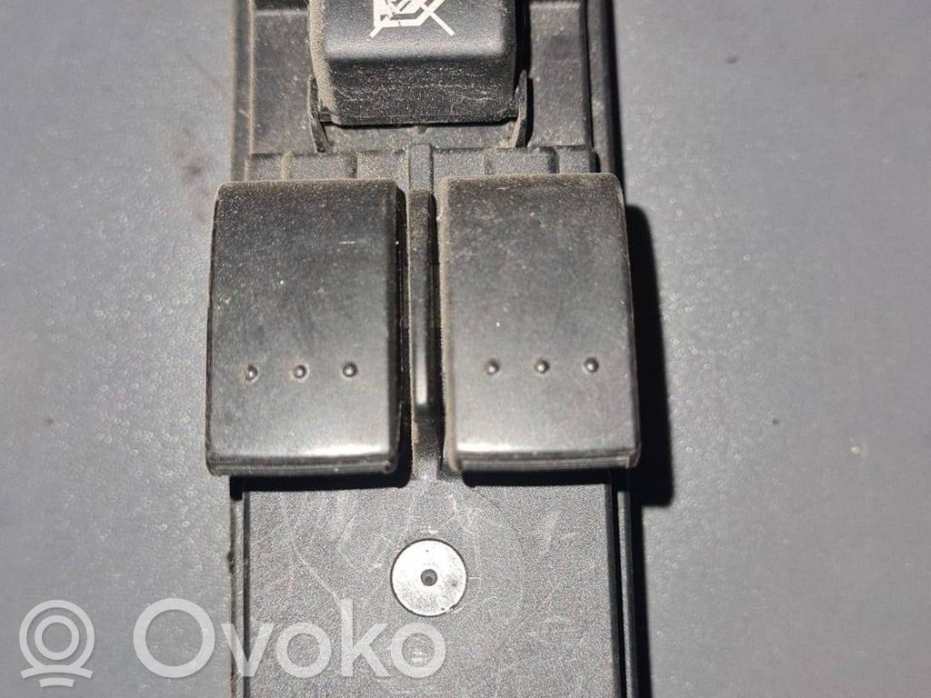 Mazda 3 I Electric window control switch 