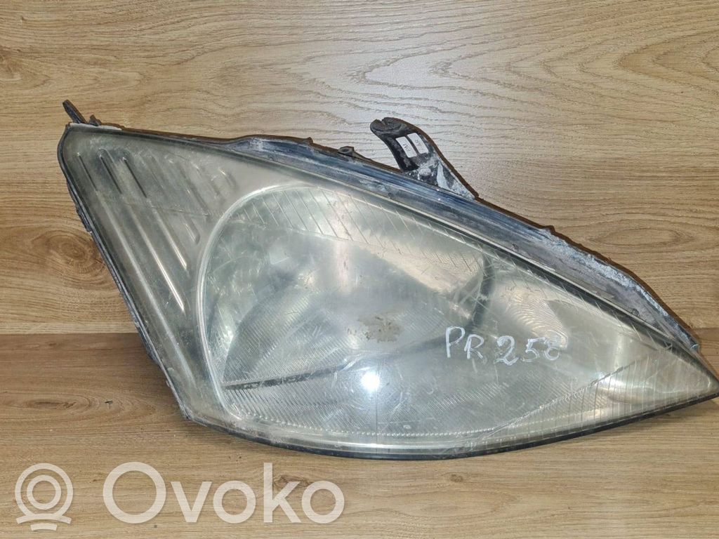 Ford Focus Headlight/headlamp 