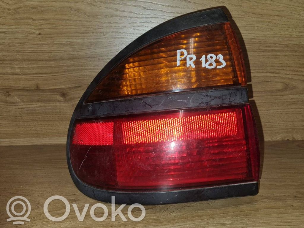 Renault Laguna I Rear/tail lights 