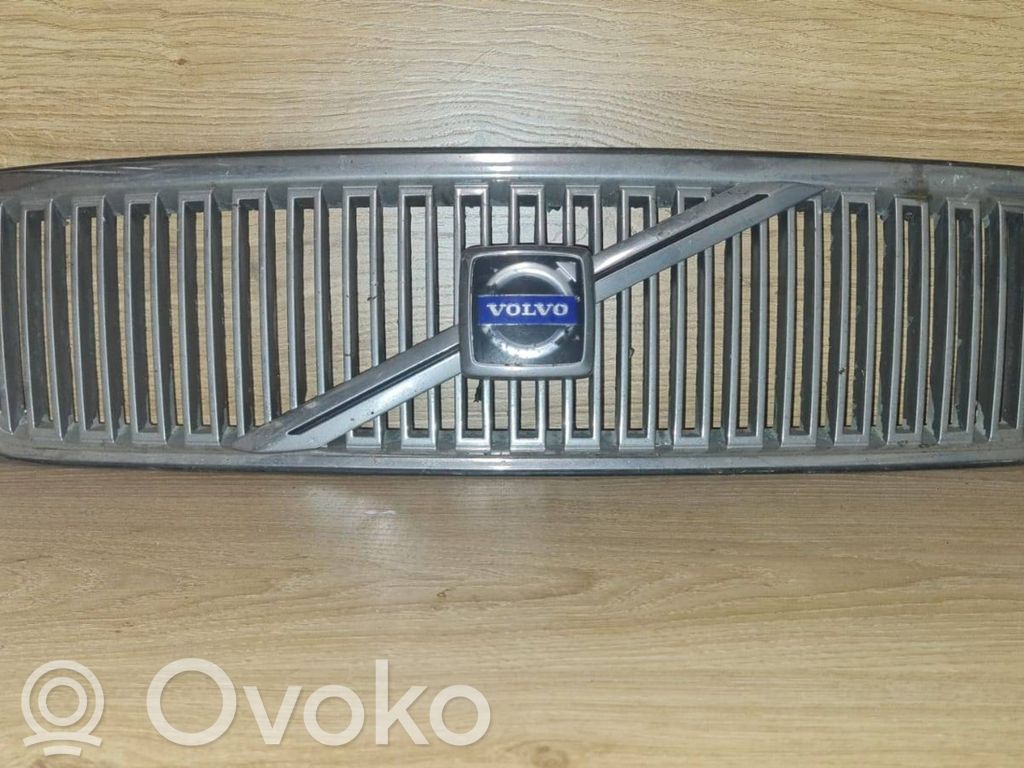 Volvo S70  V70  V70 XC Etusäleikkö 