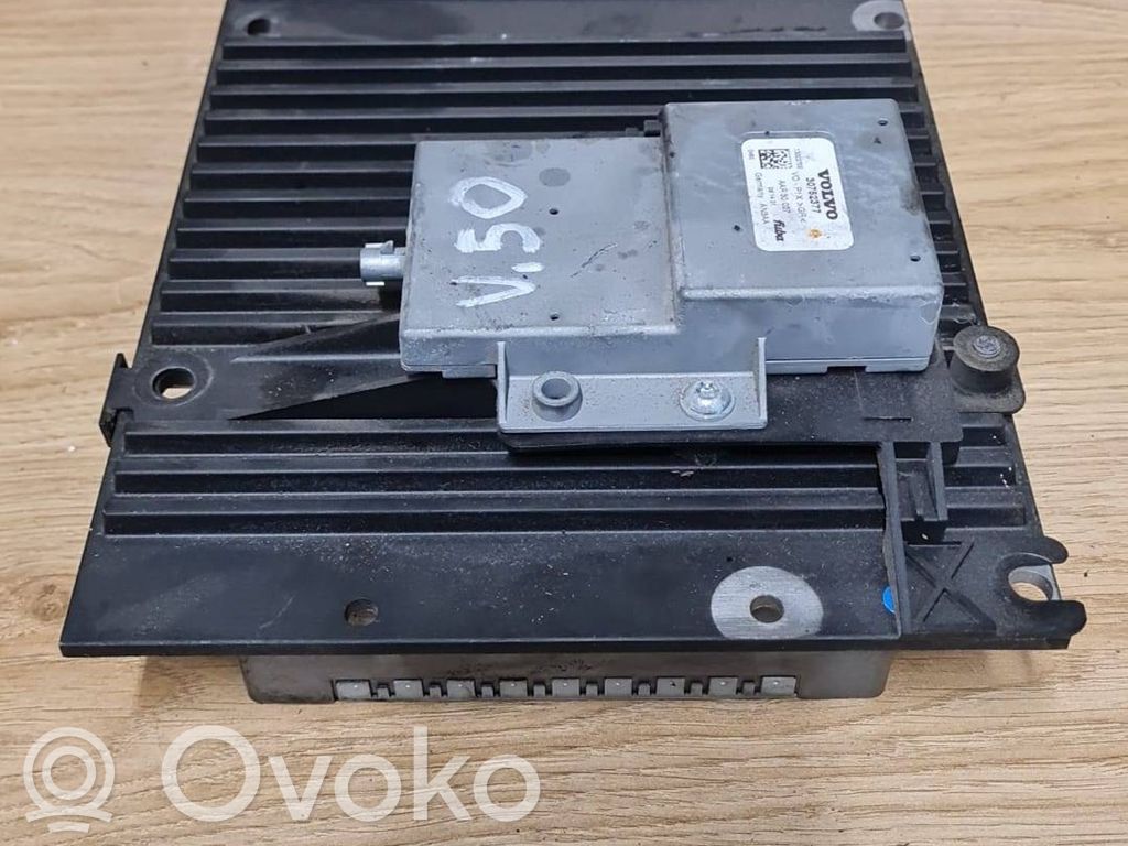 Volvo V50 Garso stiprintuvas 