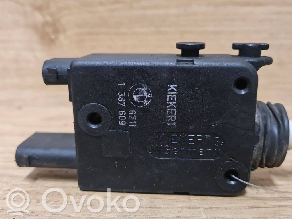 Motor de bloqueo de puertas   1387609