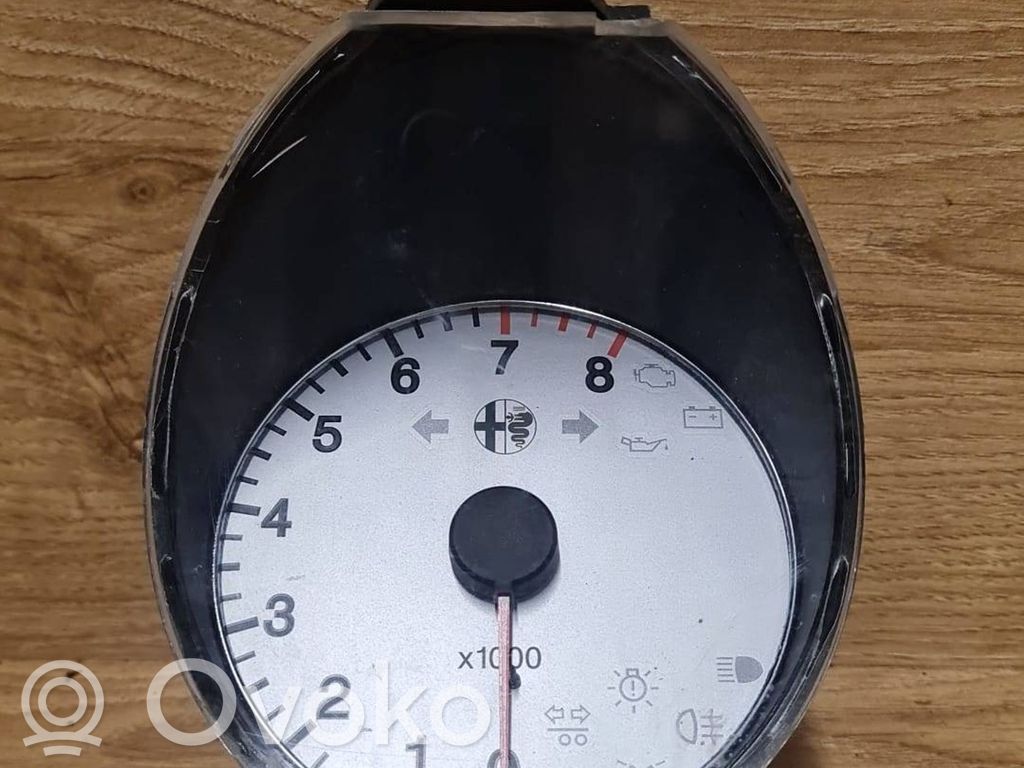 Alfa Romeo 156 Nopeusmittari (mittaristo) 